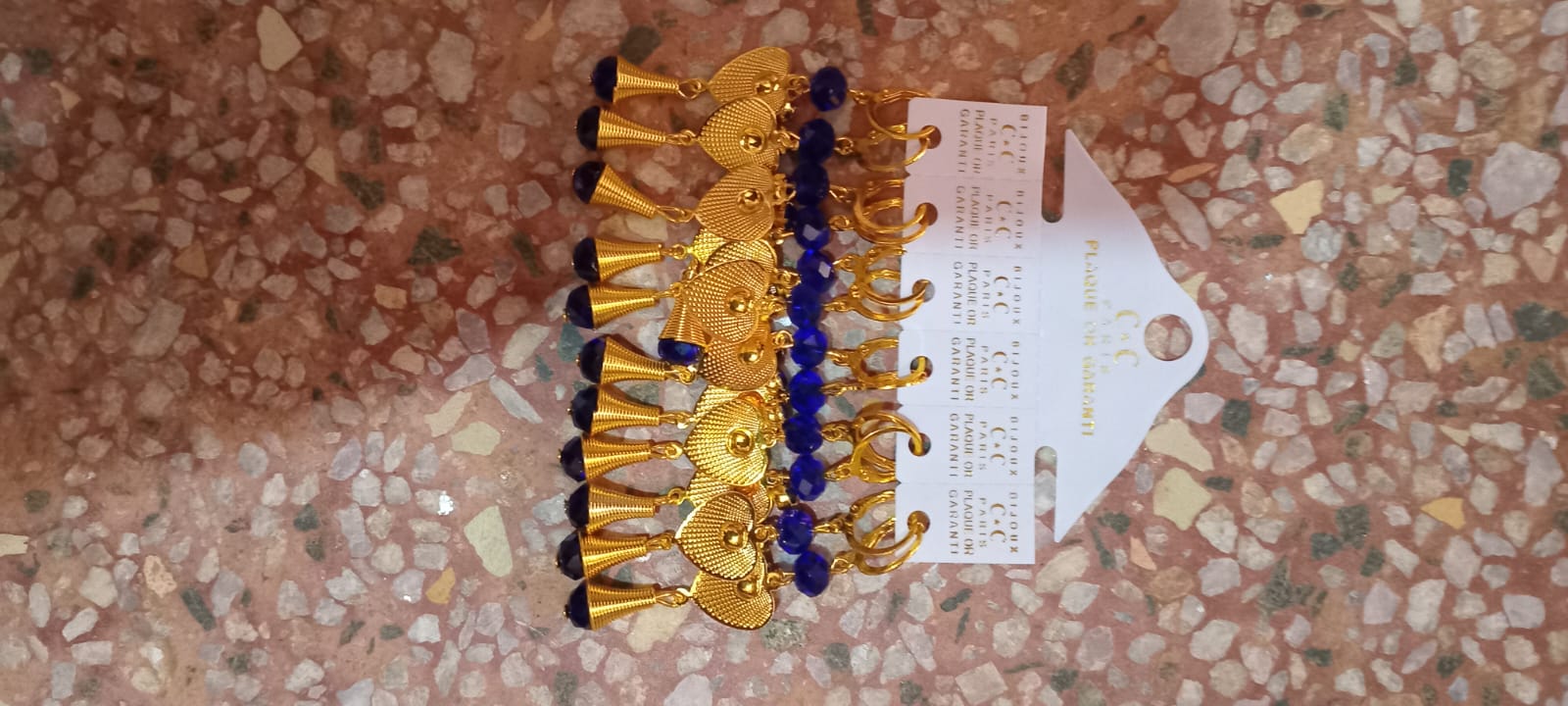 C&C Paris Hanging Earrings – Gold Heart & Blue Bead Design (Plaque Or Garanti)