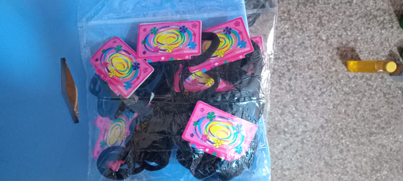Black Hair Ties – Multi-Pack with Floral Design Display Cards (Made in China)
