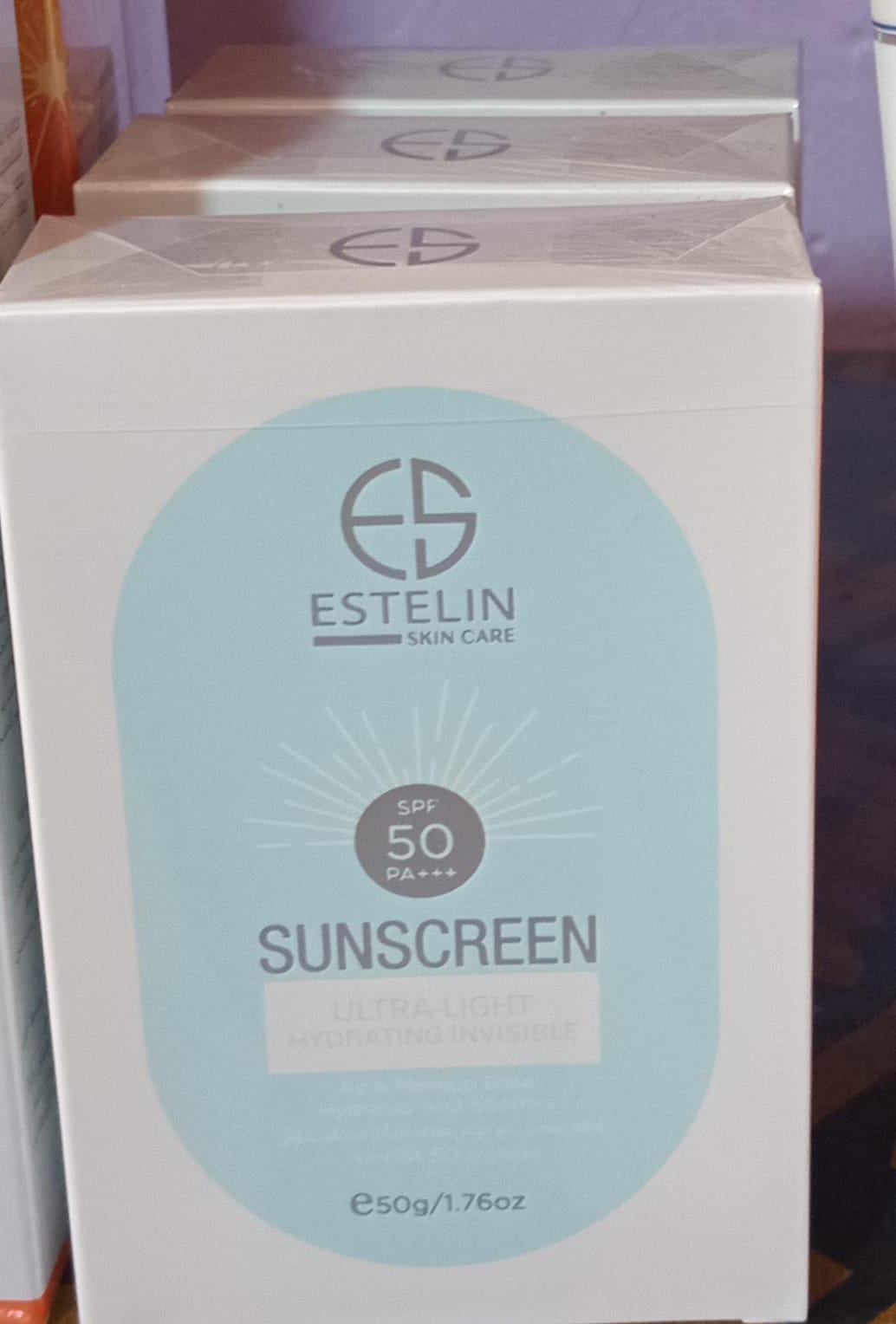 Estelin Sunscreen SPF 50 PA+++ Ultra-Light Hydrating Invisible (50g)